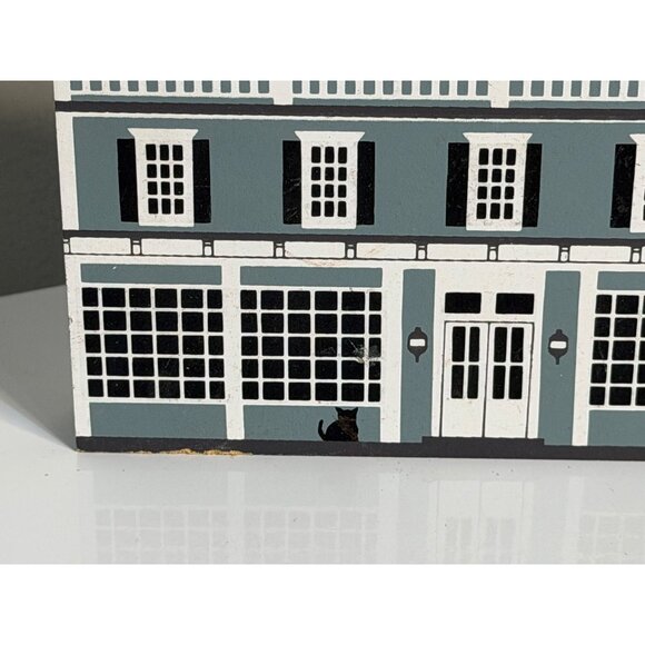 Vintage Cats Meow 1987 Murray Hotel Series V Wooden Village Shelf Sitter Retired - Picture 3 of 8